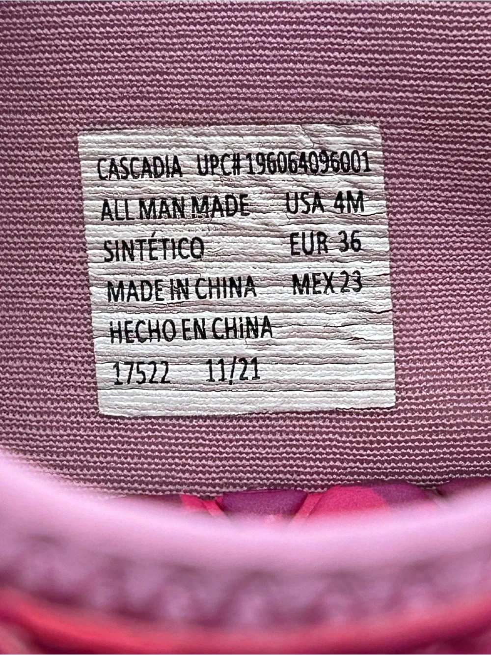 Eddie Bauer Girls' Bright Magenta Open-Toe Sport Sandals size 4